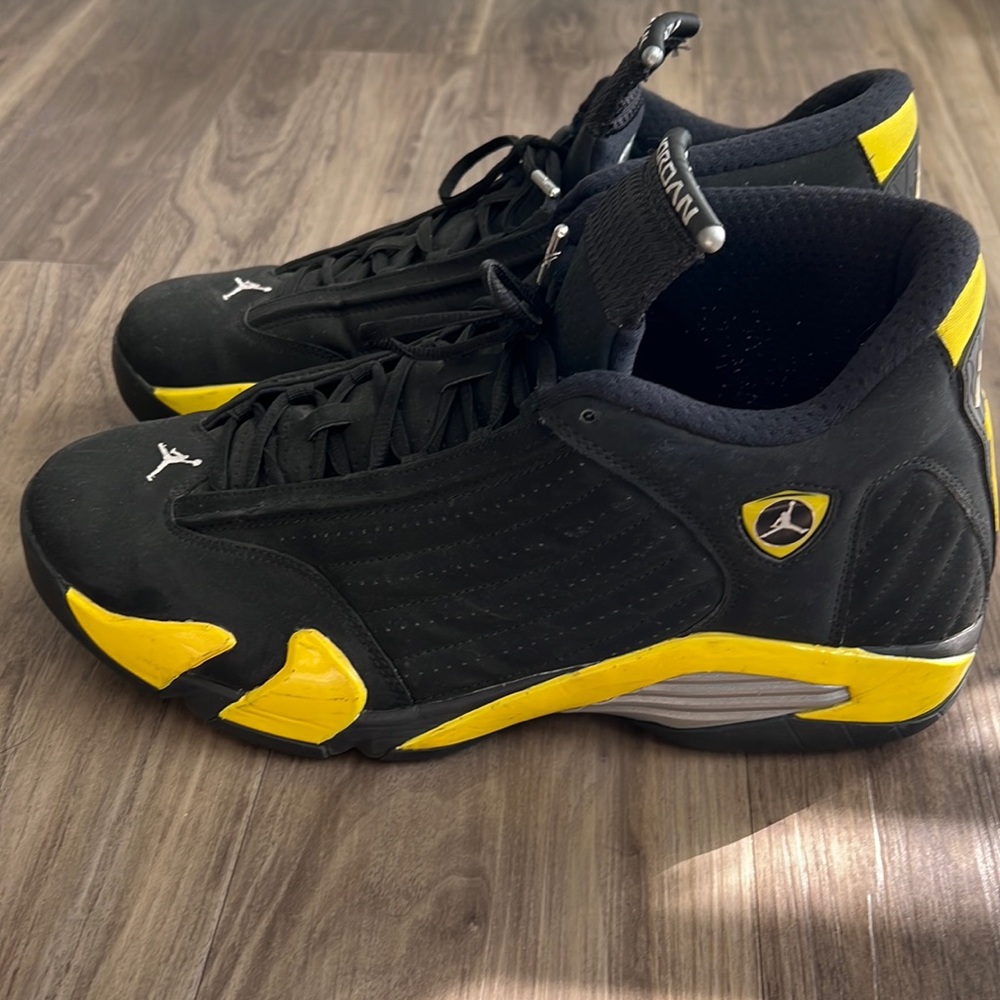 Yellow/black retro 14 8/10 condition no box